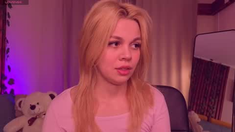 scarletmarney online show from 05-04-26, 03:13