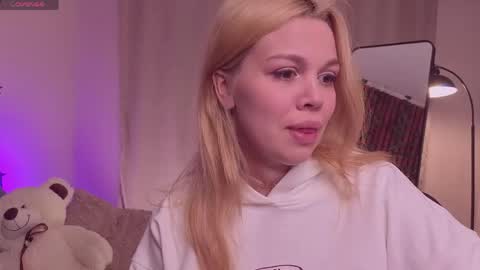 scarletmarney online show from 05-10-26, 03:12