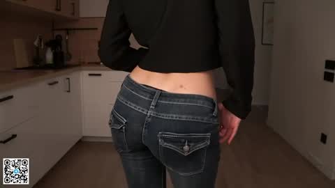 Scarlet online show from 04-01-26, 02:58