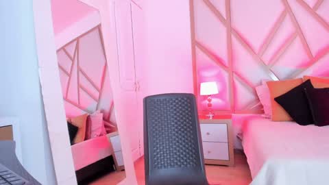 Scarlet online show from 01-10-25, 03:37