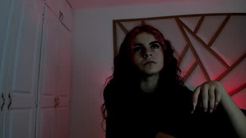 Scarlet online show from 01-17-25, 01:03