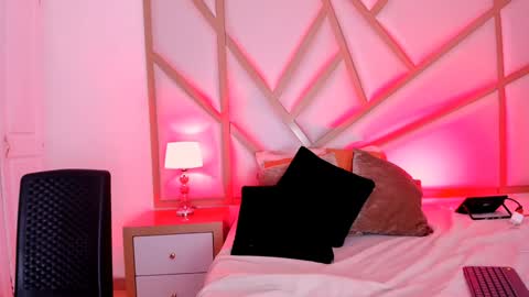 Scarlet online show from 02-04-25, 05:55