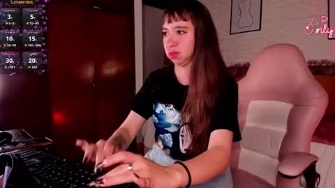 Snapshot of scarlett__cooper__ chatting on 07-25-26, 01:30 Scarlett online show from 07-25-26, 01:30
