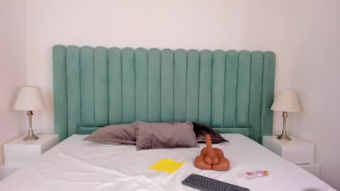 scarlett__noir online show from 04-11-26, 04:00