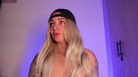 SCARLETT COLLINS online show from 09-23-25, 11:13