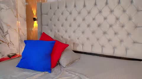 Mariana online show from 01-07-26, 04:59