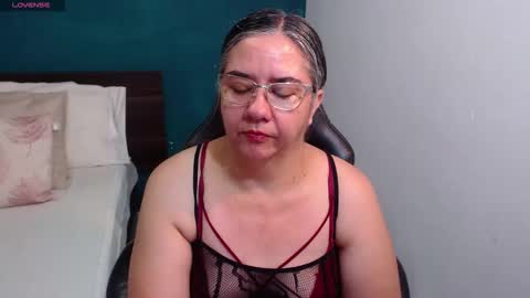 Scarlett  online show from 12-23-25, 05:49