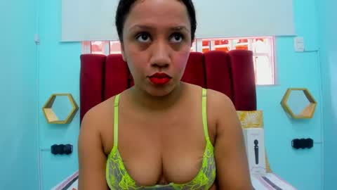 scarlett_fox20 online show from 02-20-26, 01:44