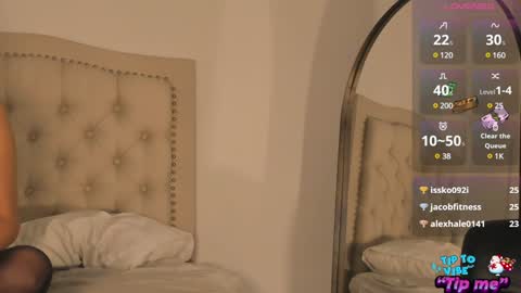 Snapshot of scarlett_grand chatting on 12-23-24, 03:29 Scarlett Grand online show from 12-23-24, 03:29