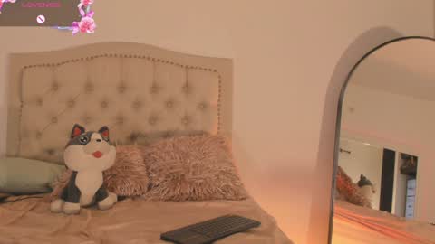 Snapshot of scarlett_grand chatting on 01-31-25, 06:02 Scarlett Grand online show from 01-31-25, 06:02