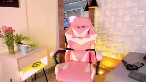 scarlett_kiiss online show from 02-04-26, 12:00