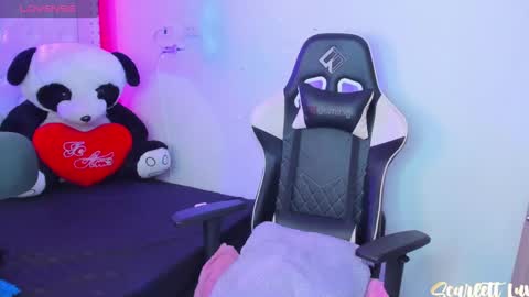 Kim online show from 02-12-25, 08:16