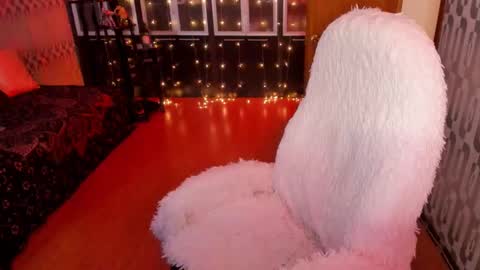 Snapshot of scarlett_ohara_1861 chatting on 01-14-25, 06:28 Scarlett online show from 01-14-25, 06:28