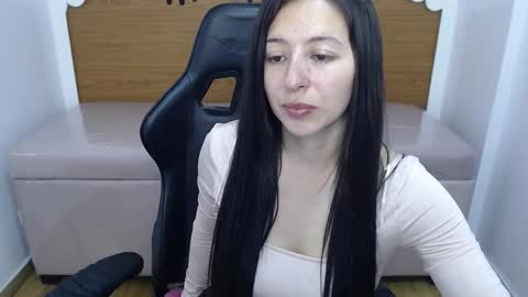 scarlett_percy_t online show from 11-17-25, 07:52