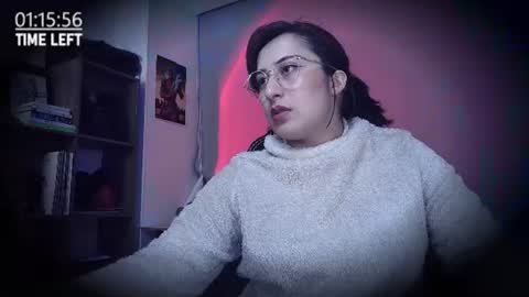 Snapshot of scarlett_sen chatting on 06-19-26, 05:50 Mistress Scarlett online show from 06-19-26, 05:50