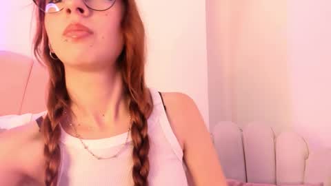 Snapshot of scarlett_smith_3 chatting on 10-14-25, 03:18 scarlett smith 3 online show from 10-14-25, 03:18