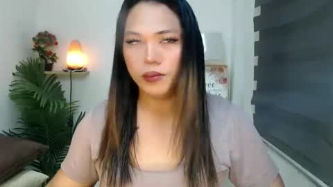 Snapshot of scarlett_sofia69 chatting on 03-24-26, 05:23 online show from 03-24-26, 05:23
