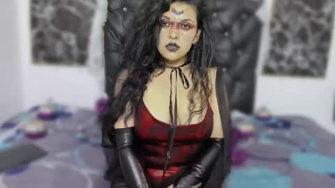 Scarlett online show from 10-31-25, 05:25