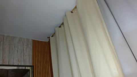 Snapshot of scarlett_zin chatting on 07-23-26, 01:58 Scarlett zin follow me online show from 07-23-26, 01:58