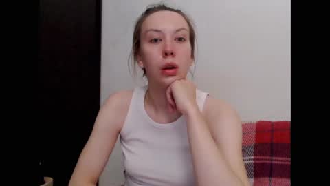 Scarlett online show from 10-19-25, 05:13