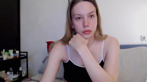 Snapshot of scarlettford chatting on 04-23-26, 03:58 Scarlett online show from 04-23-26, 03:58