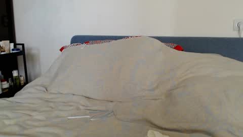 Snapshot of scarlettford chatting on 04-30-26, 02:12 Scarlett online show from 04-30-26, 02:12