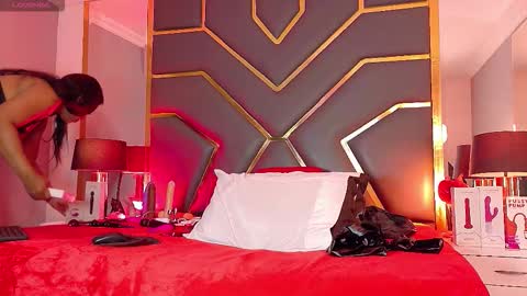 Scarlett Hot online show from 12-15-25, 12:09