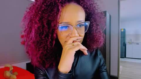 Snapshot of scarlettmalbec chatting on 03-06-26, 09:11 Scarlett online show from 03-06-26, 09:11