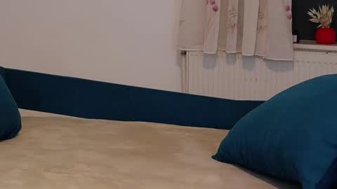 Snapshot of scarlettnoirr chatting on 11-27-25, 08:00 ScarlettNoirr online show from 11-27-25, 08:00