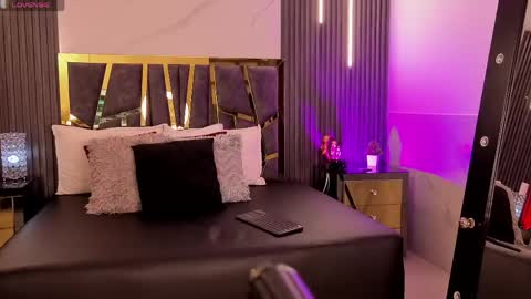 scarlettorres online show from 04-21-26, 01:42