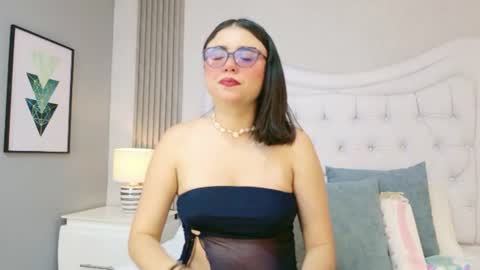 Snapshot of scarlettpetrovaa chatting on 06-23-26, 11:30 Scarlett Petrova online show from 06-23-26, 11:30