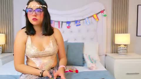Snapshot of scarlettpetrovaa chatting on 06-27-26, 04:34 Scarlett Petrova online show from 06-27-26, 04:34