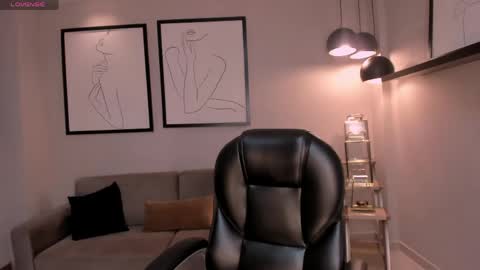 Snapshot of scarlettrosex1 chatting on 04-29-26, 08:04 Scarlett Rose online show from 04-29-26, 08:04