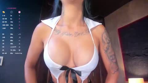 scarlettsinclaiir_ online show from 02-10-26, 04:44