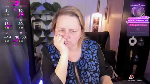Snapshot of scarlettsoft chatting on 05-11-26, 05:35 Scarlett online show from 05-11-26, 05:35