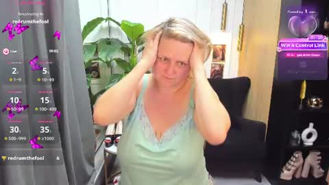Snapshot of scarlettsoft chatting on 06-29-26, 05:46 Scarlett online show from 06-29-26, 05:46