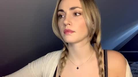 ScarlettxBlonde online show from 04-24-26, 06:38