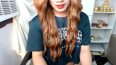 Queen Scarlet online show from 12-22-24, 08:38