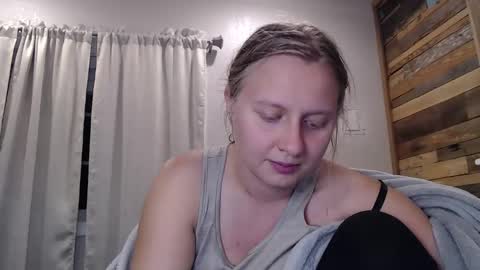 Snapshot of scartit chatting on 04-27-26, 01:25 ScarTit Bernhard online show from 04-27-26, 01:25