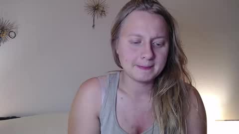 Snapshot of scartit chatting on 05-13-26, 05:38 ScarTit Bernhard online show from 05-13-26, 05:38