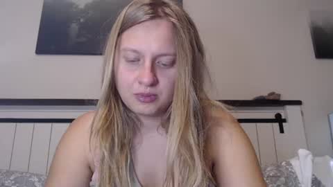 Snapshot of scartit chatting on 06-11-26, 08:40 ScarTit Bernhard online show from 06-11-26, 08:40