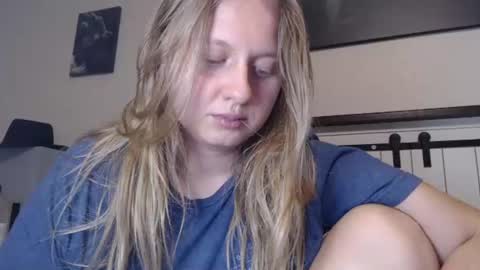 Snapshot of scartit chatting on 06-14-26, 02:24 ScarTit Bernhard online show from 06-14-26, 02:24