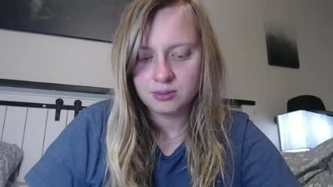 Snapshot of scartit chatting on 06-21-26, 02:25 ScarTit Bernhard online show from 06-21-26, 02:25