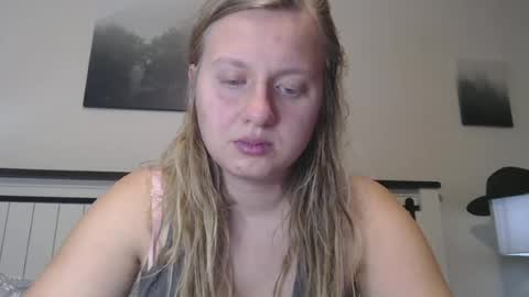 Snapshot of scartit chatting on 06-25-26, 08:13 ScarTit Bernhard online show from 06-25-26, 08:13