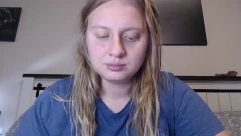 Snapshot of scartit chatting on 07-08-26, 01:21 ScarTit Bernhard online show from 07-08-26, 01:21
