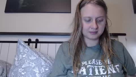 Snapshot of scartit chatting on 07-18-26, 11:30 ScarTit Bernhard online show from 07-18-26, 11:30