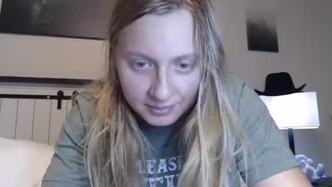 Snapshot of scartit chatting on 07-20-26, 12:03 ScarTit Bernhard online show from 07-20-26, 12:03