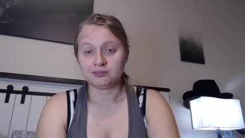 Snapshot of scartit chatting on 07-23-26, 12:46 ScarTit Bernhard online show from 07-23-26, 12:46