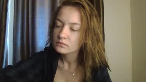 Snapshot of scented_elsa chatting on 04-24-26, 06:49 Elsa online show from 04-24-26, 06:49