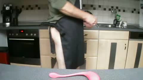 Snapshot of schlueppee chatting on 10-22-25, 09:42 Fritz Schluepper online show from 10-22-25, 09:42